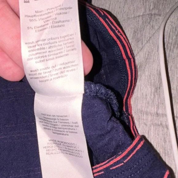 Striped Sleeveless Curvy Dress - Picture 9 of 11